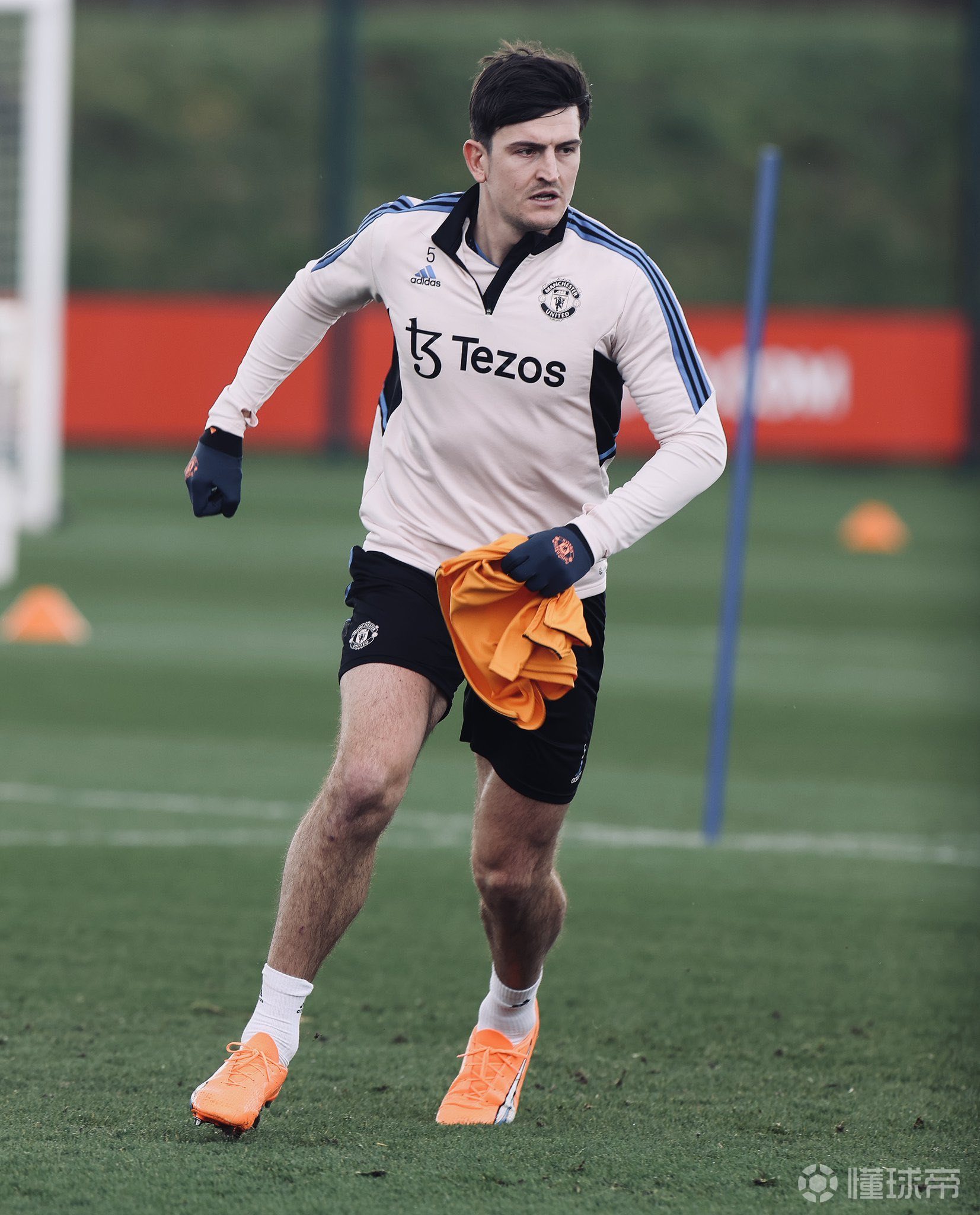 包含转会期圣安东尼奥马刺备战足总杯,止住颓势细节曝光,底气十足,年轻球员得到机会的词条 包含转会期圣安东尼奥马刺备战足总杯,止住颓势细节曝光,底气十足,年轻球员得到机会的词条