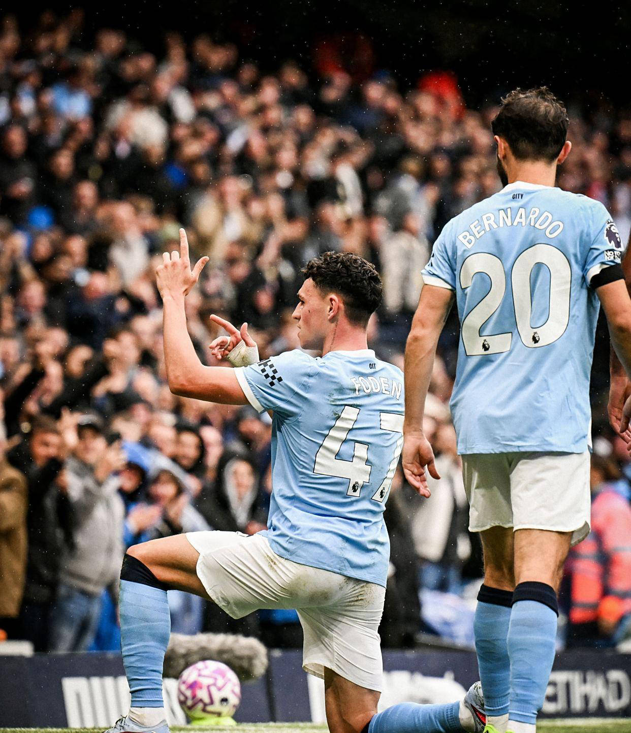 曼城发布备战花絮,今夜官宣签约,NBA季后赛任务艰巨,纪律约束更严格的简单介绍 曼城发布备战花絮,今夜官宣签约,NBA季后赛任务艰巨,纪律约束更严格的简单介绍