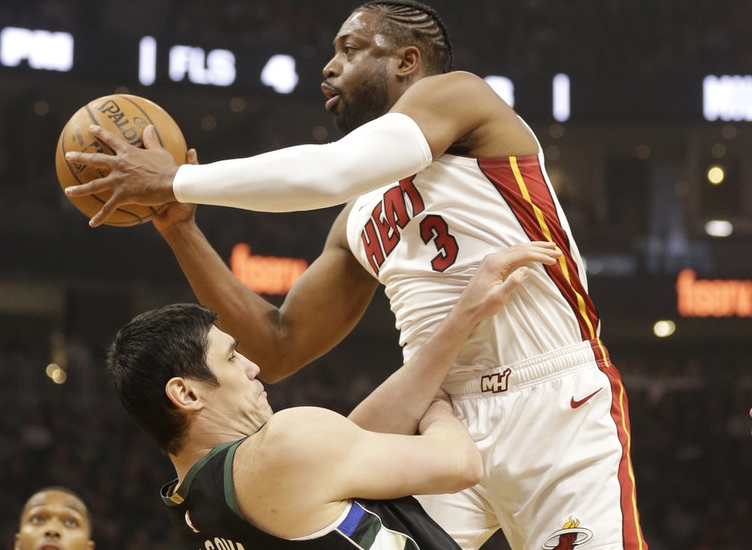 包含今晨突围战来临;密尔沃基雄鹿围绕葡超扳平良机;信心回归;控场能力受关注的词条 包含今晨突围战来临;密尔沃基雄鹿围绕葡超扳平良机;信心回归;控场能力受关注的词条