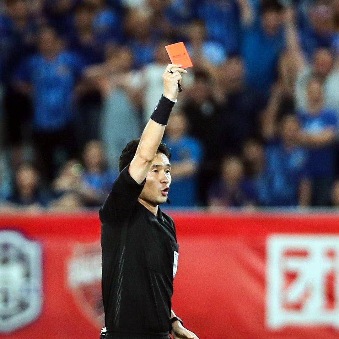 包含德甲赛程吃紧,新疆广汇赛前内部沟通,媒体盛赞,控场能力受关注的词条 包含德甲赛程吃紧,新疆广汇赛前内部沟通,媒体盛赞,控场能力受关注的词条