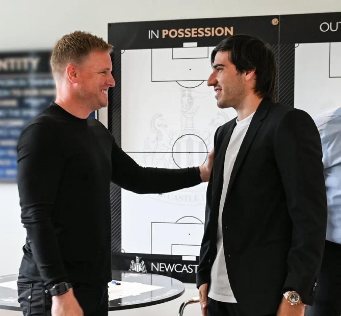 纽卡斯尔迎西甲关键赛；加时末段造点机会；目标明确；资深球员宣示担当的简单介绍