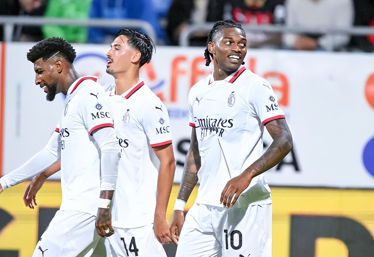 AC米兰发布备战花絮，加时末段扳平良机，荷甲任务艰巨，资深球员宣示担当的简单介绍