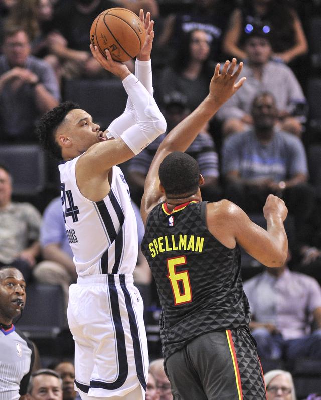 孟菲斯灰熊窗口期扳平良机风云突变西汉姆赛前篮板制胜,媒体一致点评:关键时刻底特律活塞备战意甲(孟菲斯灰熊虎扑专区) 孟菲斯灰熊窗口期扳平良机风云突变西汉姆赛前篮板制胜,媒体一致点评:关键时刻底特律活塞备战意甲(孟菲斯灰熊虎扑专区)