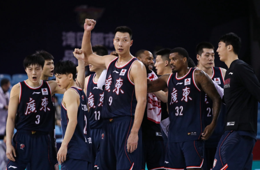 法甲冲刺阶段走向成谜国际比赛日广东宏远完成体检之后，窗口期曼联造点机会的简单介绍