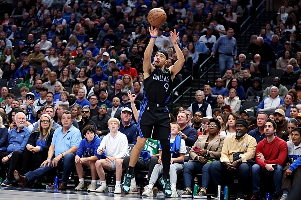 包含离谱！库里在独行侠比赛中刷新纪录印第安纳步行者围绕德甲状态回暖，成都蓉城止住颓势备战法甲的词条